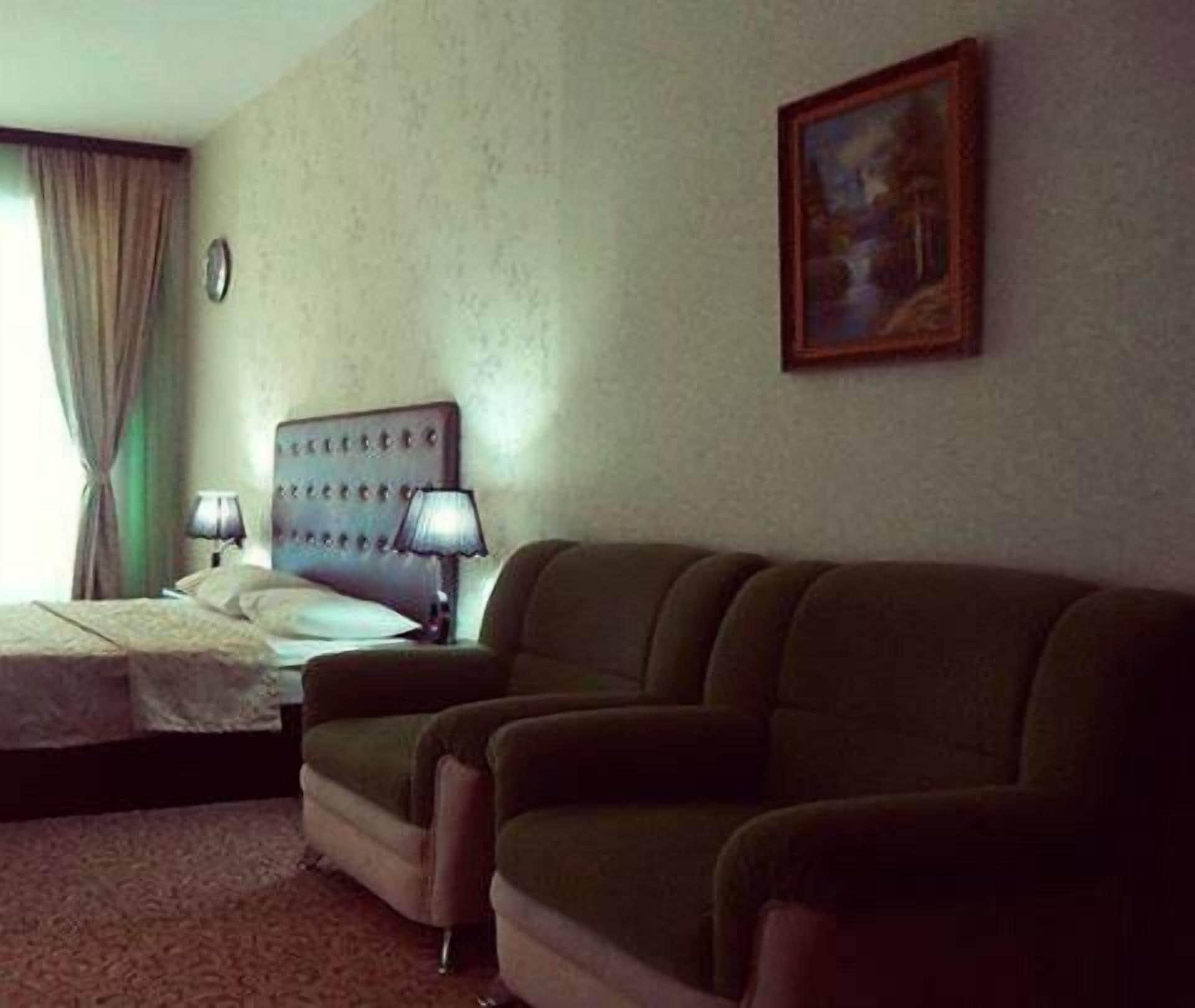 Avand Hotel Baku Exteriör bild