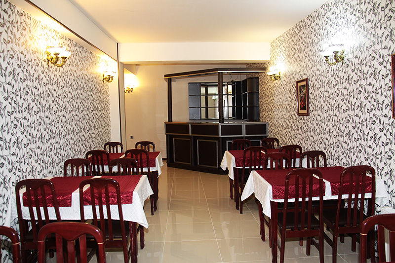 Avand Hotel Baku Exteriör bild